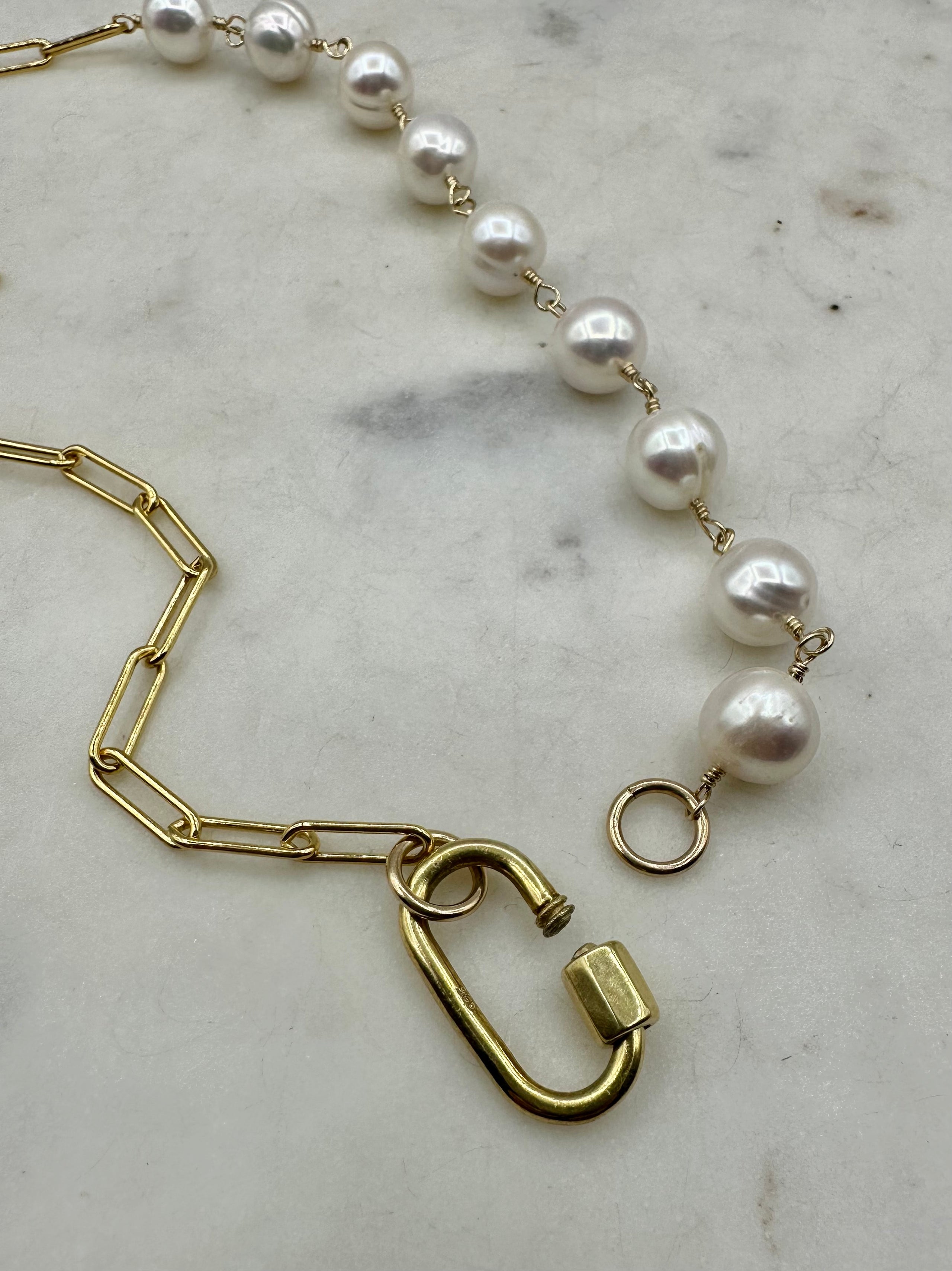 Gold Carabiner Necklace, Gold Lock Necklace, Gold Chunky Charm Necklace,  Gold Carabiner Lock Necklace, Gold Pearl Necklace 